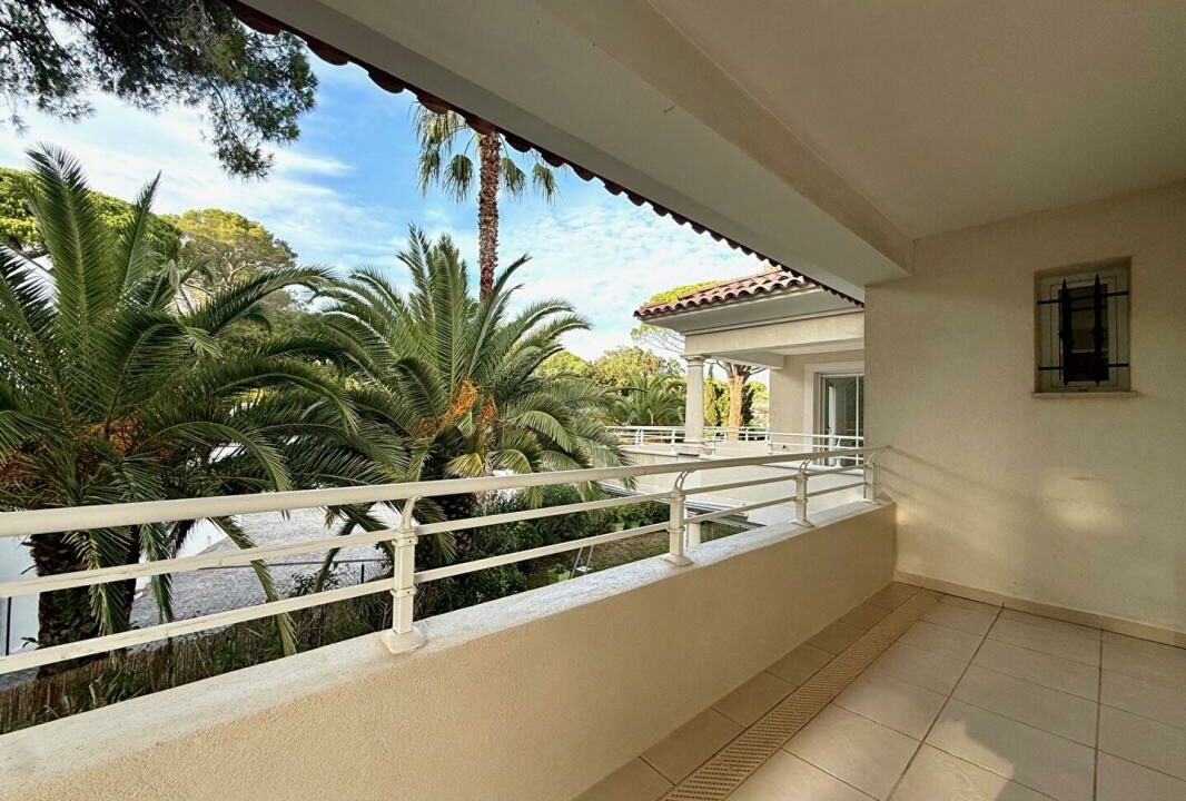 1532-12122025-050646-1