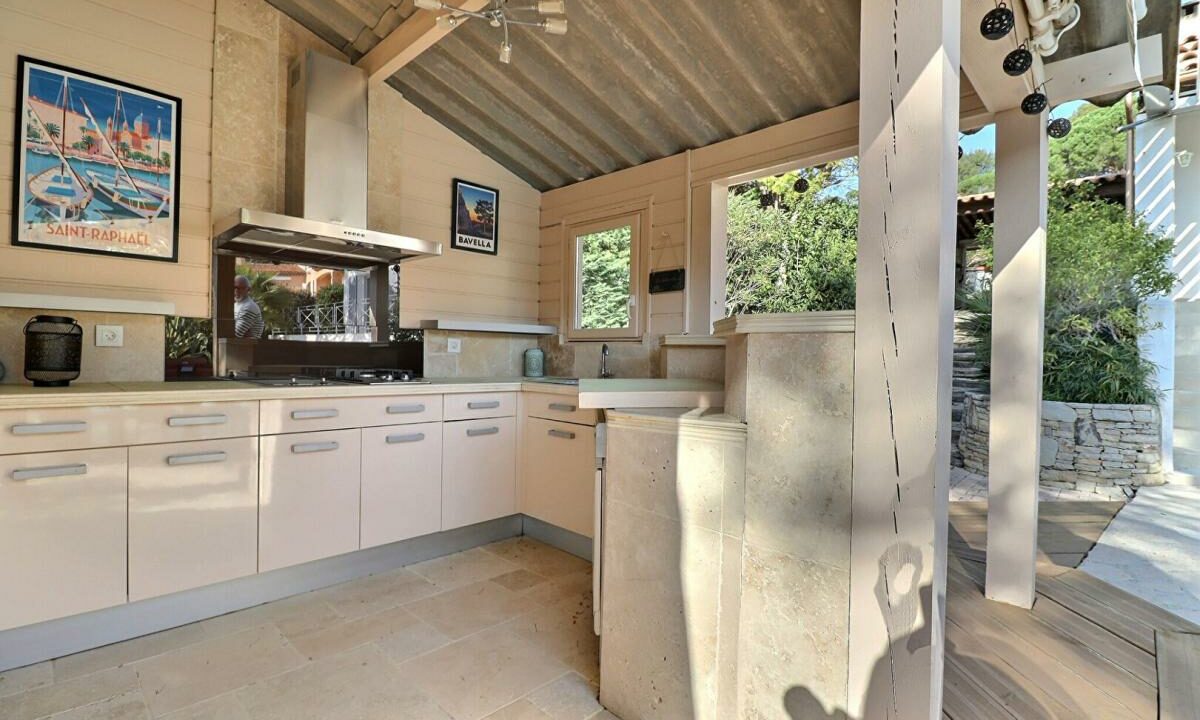 1556-04042026-050027-7