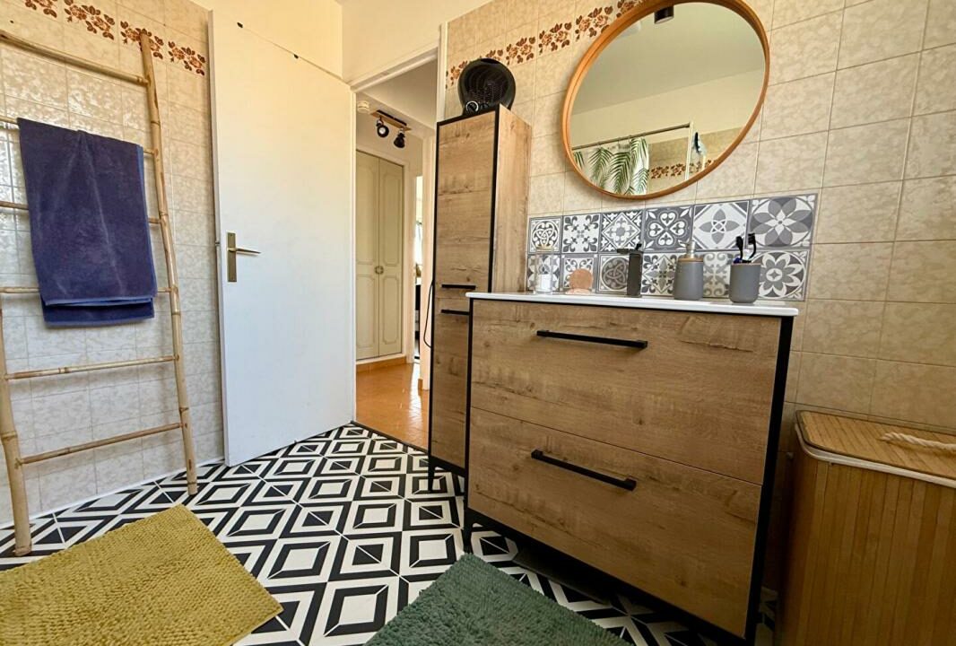 793-16042026-054358-3